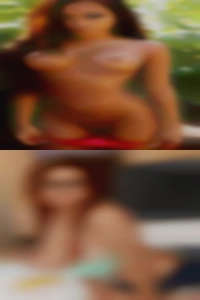 Enjoying horny women cock worship.